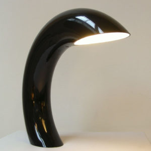 metal-curved-desk-lamp-black-tsota-design-vintage